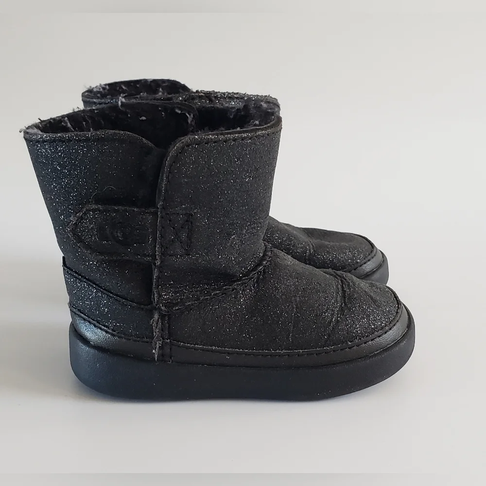 Ugg Toddler Black Sparkle Bootie Size 4 / 5
